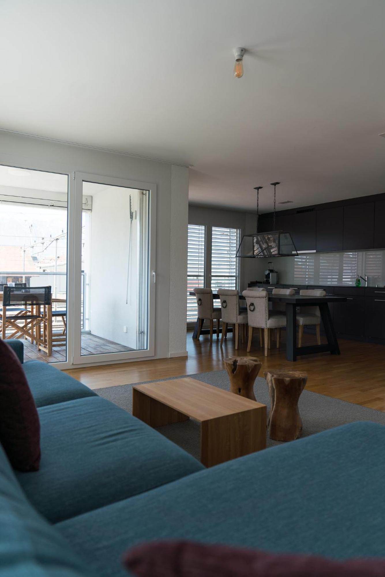 Apartment Spedition トゥーン エクステリア 写真